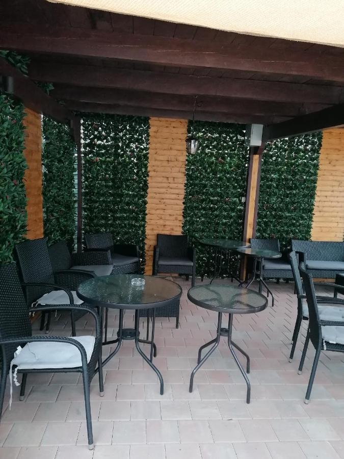 阿尔巴·尤利亚·Ana Boutique住宿加早餐旅馆 外观 照片